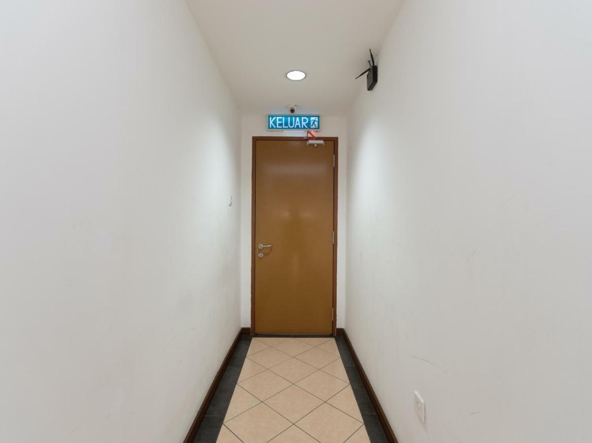 Oyo 89345 Api-Api Gh Hotel Kota Kinabalu Exterior foto