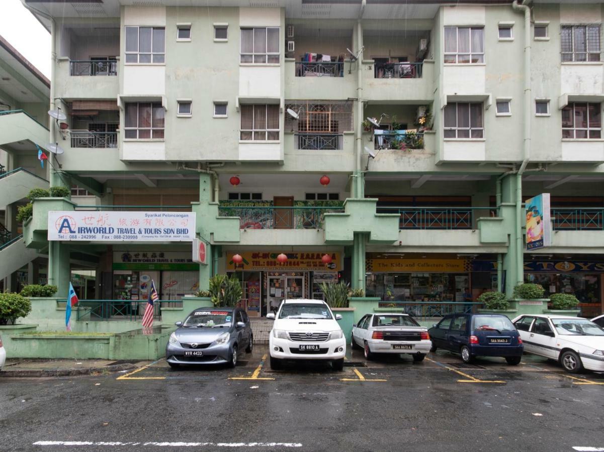 Oyo 89345 Api-Api Gh Hotel Kota Kinabalu Exterior foto
